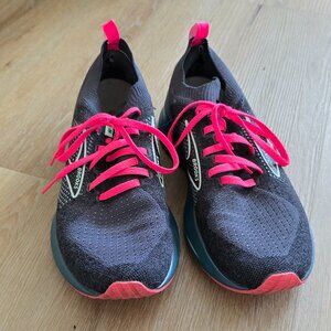 Brooks Levitate Running Shoes